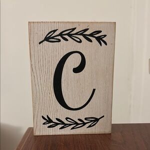Wooden Monogram 'C' Plaque